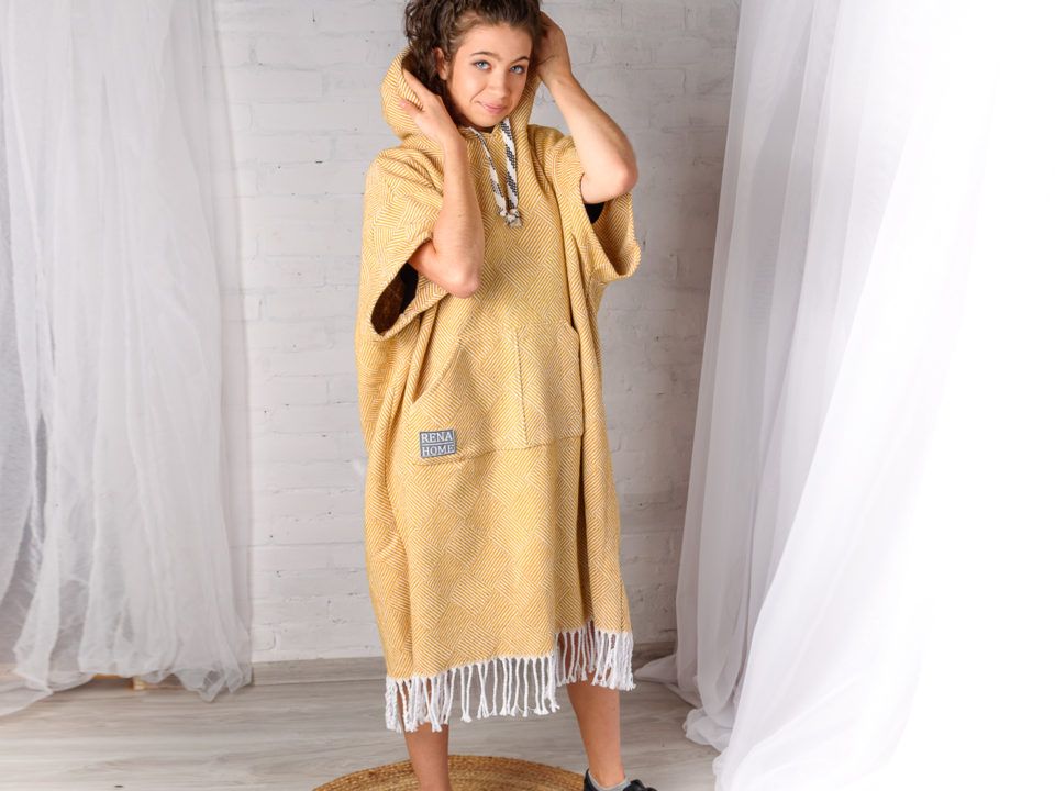 Ponczo surferskie żółta mozaika model