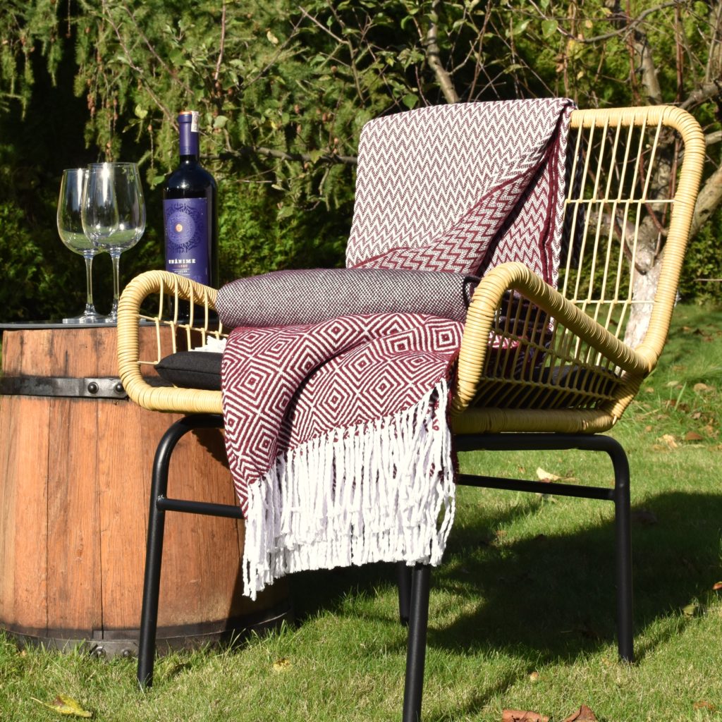 Koce bawełniane w jesiennej scenerii